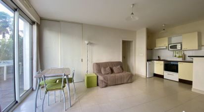 Apartment 2 rooms of 43 m² in La Rochelle (17000)