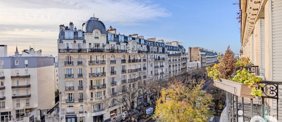 Apartment 5 rooms of 111 m² in Paris (75011)