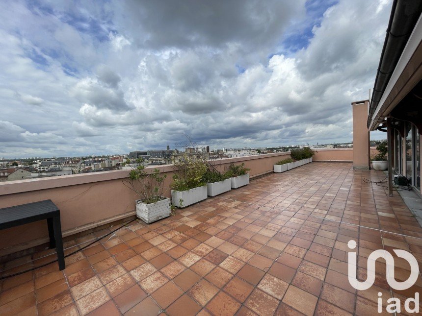 Duplex 6 rooms of 150 m² in Saint-Maur-des-Fossés (94100)