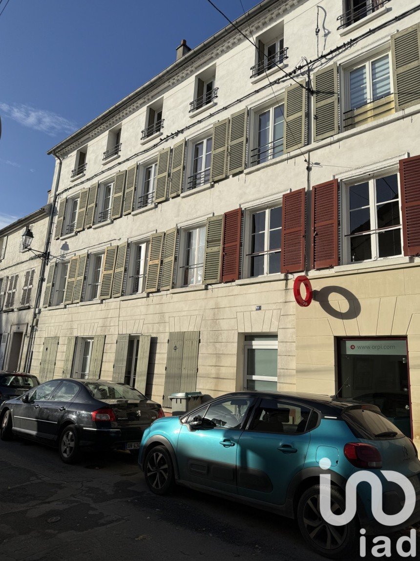 Apartment 3 rooms of 59 m² in Crécy-la-Chapelle (77580)