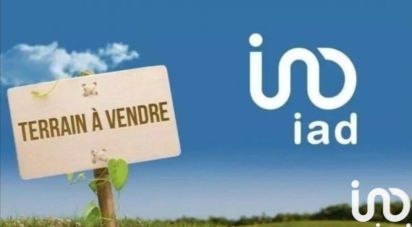 Land of 1,180 m² in Eringhem (59470)