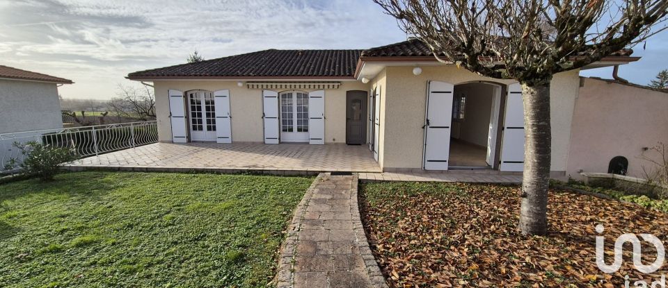 Maison traditionnelle 5 pièces de 113 m² à La Couronne (16400)