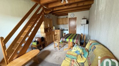 Apartment 3 rooms of 36 m² in Chabottes (05260)