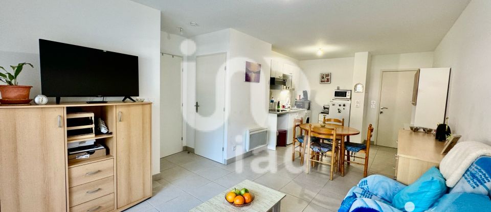 Apartment 2 rooms of 40 m² in Le Luc (83340)