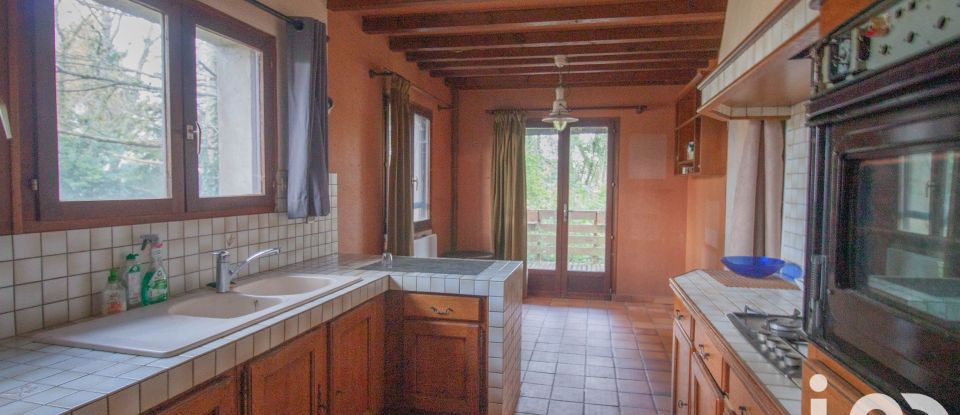 Maison 6 pièces de 180 m² à Saint-Nicolas-lès-Cîteaux (21700)