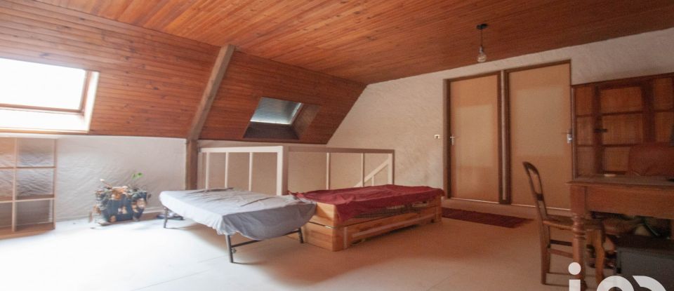 Maison 6 pièces de 180 m² à Saint-Nicolas-lès-Cîteaux (21700)