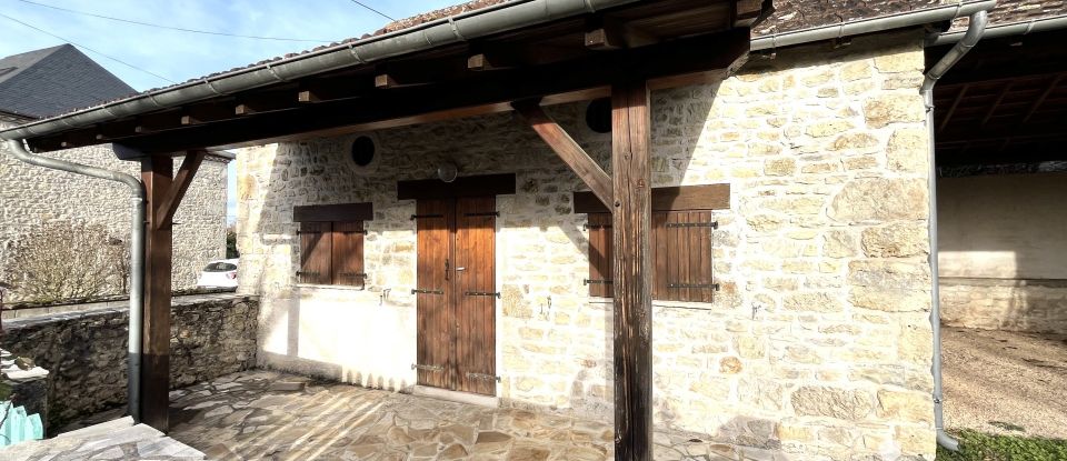 Maison de campagne 7 pièces de 107 m² à Tauriac (46130)