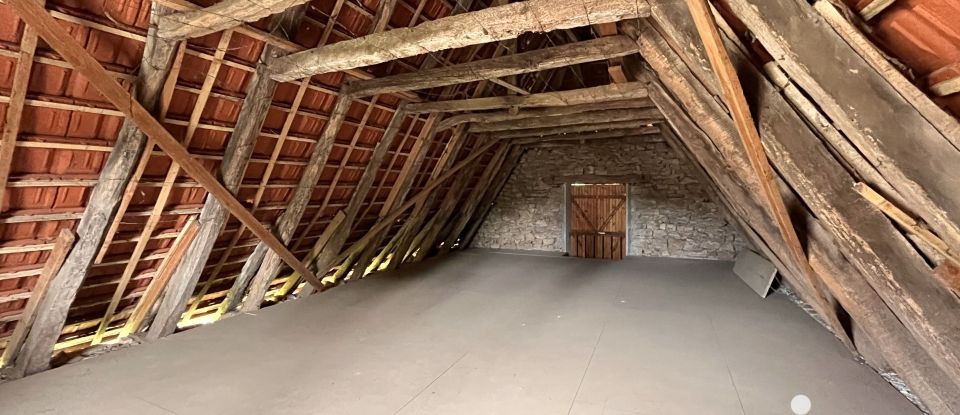 Maison de campagne 7 pièces de 107 m² à Tauriac (46130)