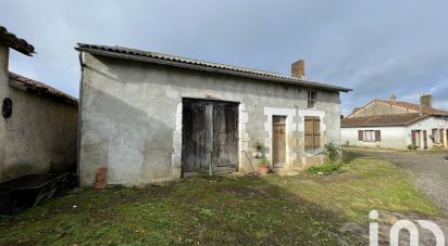 Maison de campagne 6 pièces de 104 m² à Lathus-Saint-Rémy (86390)