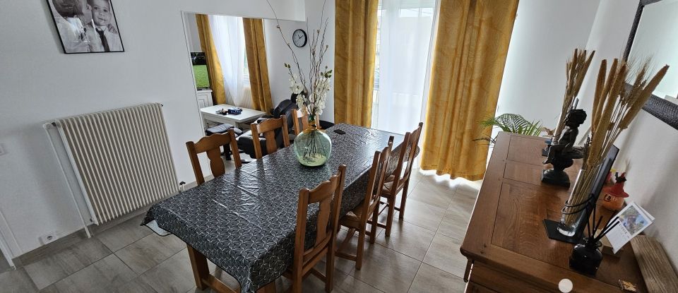 House 3 rooms of 69 m² in Saint-Mariens (33620)