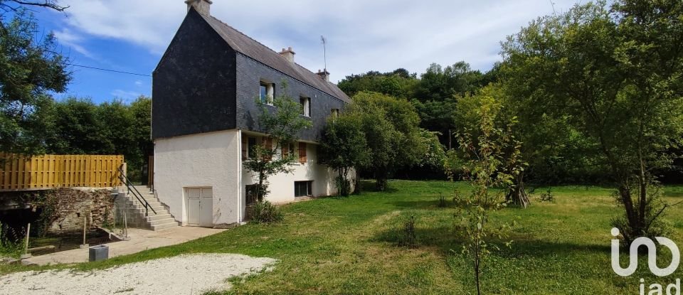 Country house 7 rooms of 131 m² in Saint-Avé (56890)