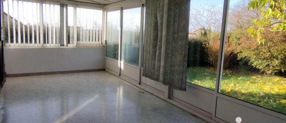 Pavillon 5 pièces de 103 m² à Saint-Ouen (41100)