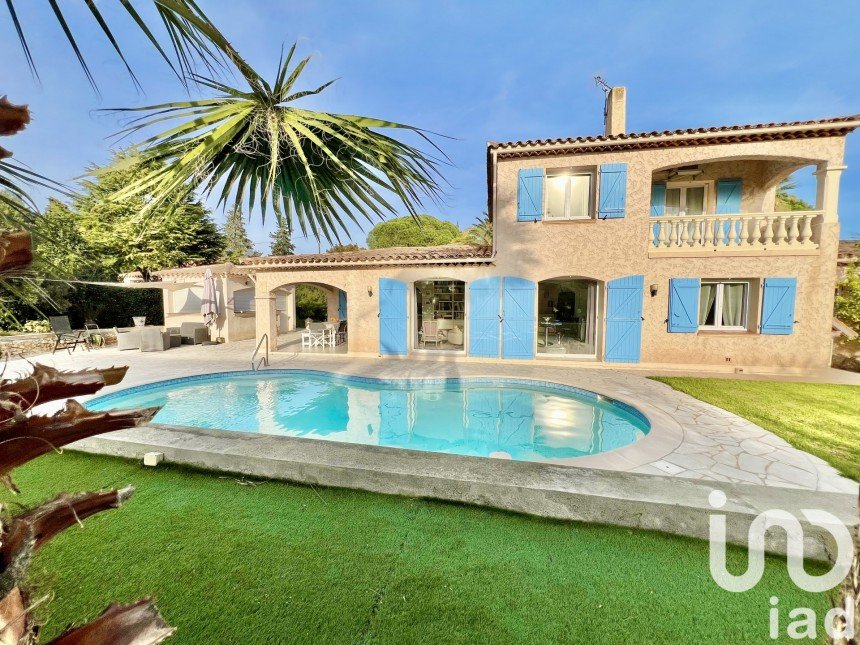 Maison 5 pièces de 127 m² à Fréjus (83600)