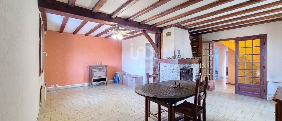 Maison 6 pièces de 130 m² à Boinville-en-Mantois (78930)