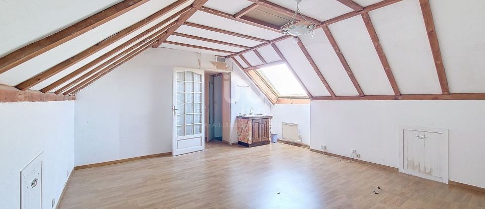 Maison 6 pièces de 130 m² à Boinville-en-Mantois (78930)