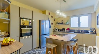 Appartement 6 pièces de 163 m² à Noisy-le-Roi (78590)