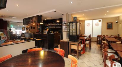 Brasserie-type bar of 77 m² in Suresnes (92150)