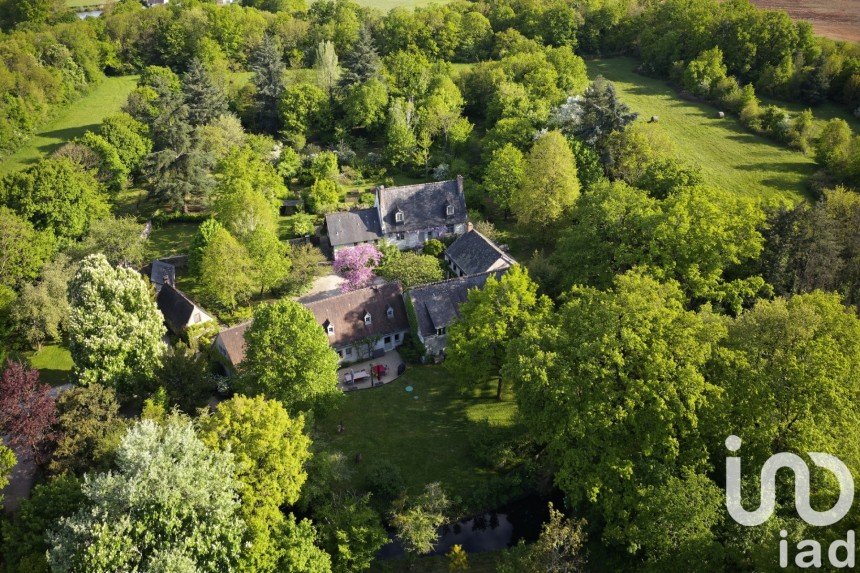 Domaine 16 pièces de 470 m² à Tours (37000)