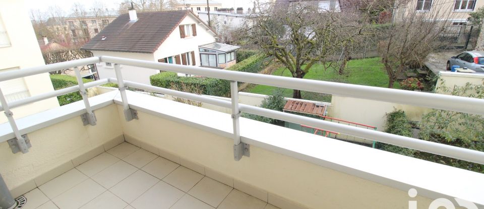 Apartment 2 rooms of 50 m² in Saint-Cyr-l'École (78210)