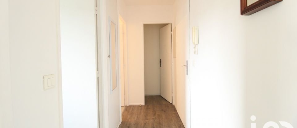 Apartment 2 rooms of 50 m² in Saint-Cyr-l'École (78210)