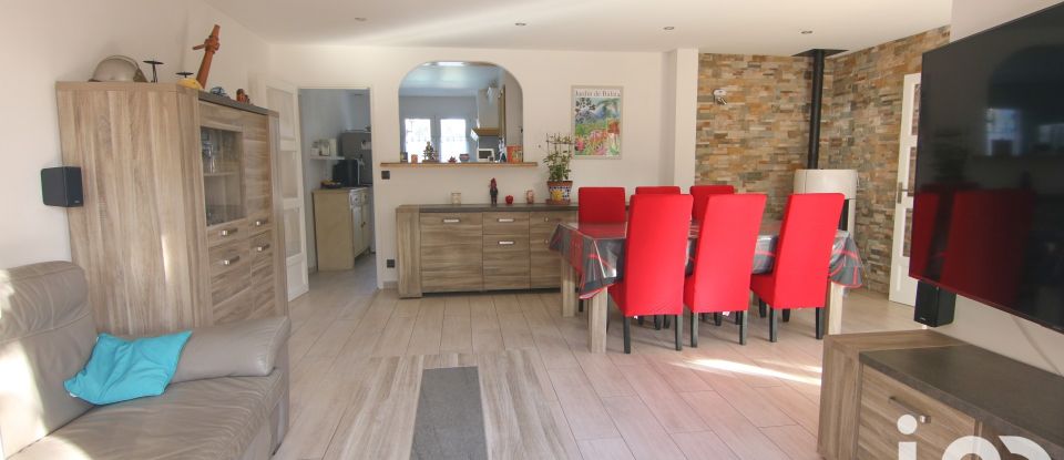 Maison 5 pièces de 105 m² à Garéoult (83136)