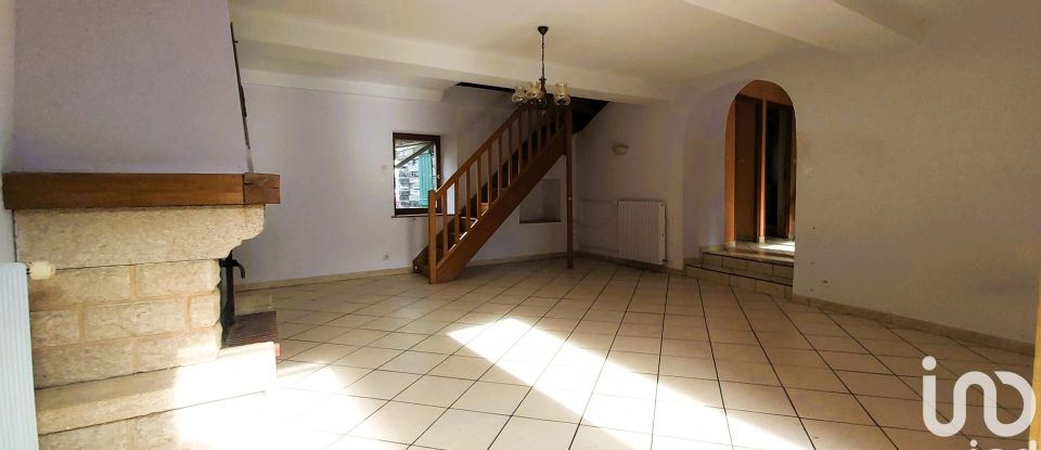 Village house 5 rooms of 117 m² in Saint-Pierre-en-Vaux (21230)