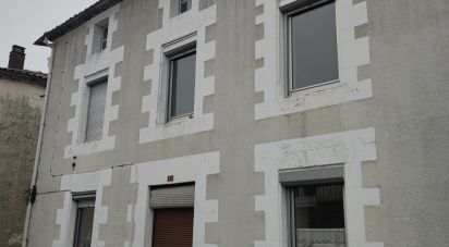 Maison 6 pièces de 112 m² à Villognon (16230)