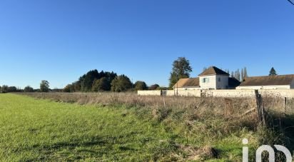 Land of 804 m² in Domats (89150)