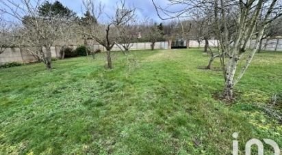 Terrain de 971 m² à Fontaine-la-Guyon (28190)