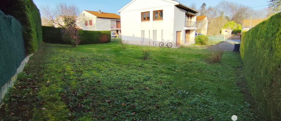 House 4 rooms of 106 m² in Mozac (63200)