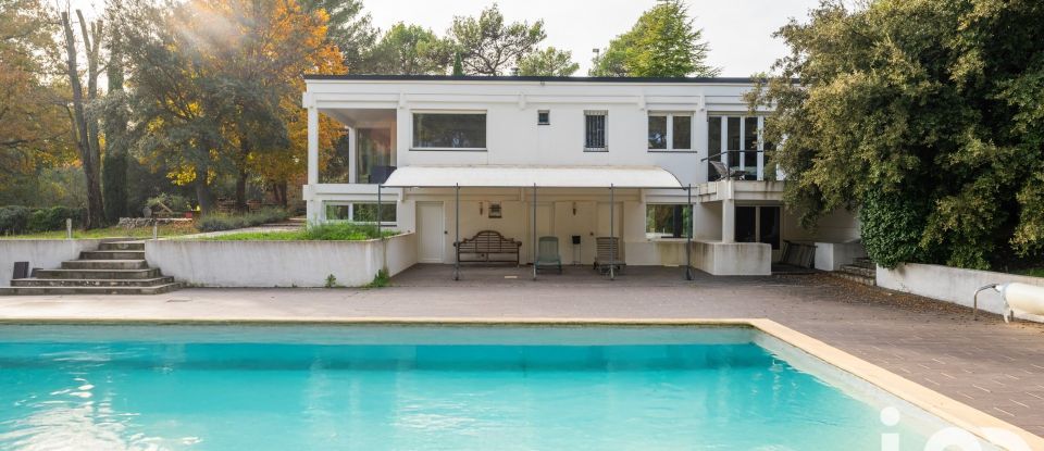 Maison 6 pièces de 240 m² à Aix-en-Provence (13540)