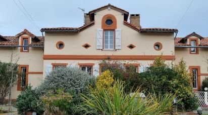 House 6 rooms of 202 m² in Savères (31370)