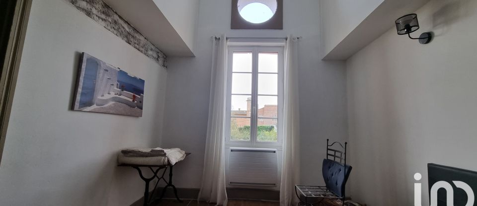 House 6 rooms of 202 m² in Savères (31370)