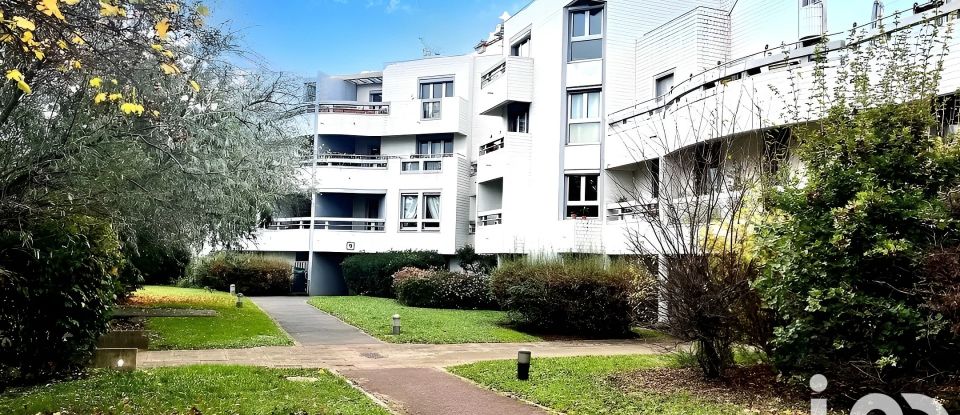 Apartment 3 rooms of 76 m² in Suresnes (92150)