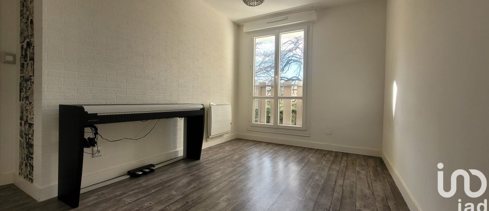 Appartement 5 pièces de 107 m² à Meylan (38240)