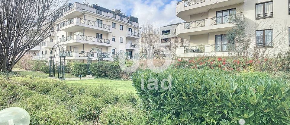 Apartment 3 rooms of 70 m² in La Garenne-Colombes (92250)