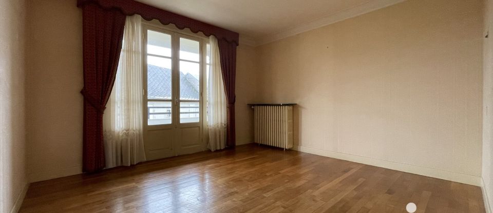 Town house 6 rooms of 195 m² in Marsac (23210)