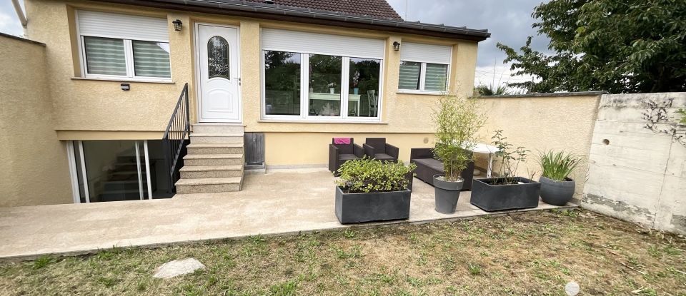 Maison 4 pièces de 90 m² à Saint-Germain-lès-Arpajon (91180)