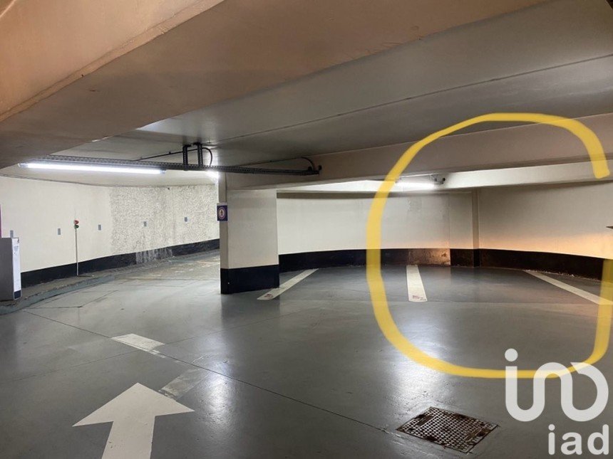 Parking/garage/box de 14 m² à Paris (75006)