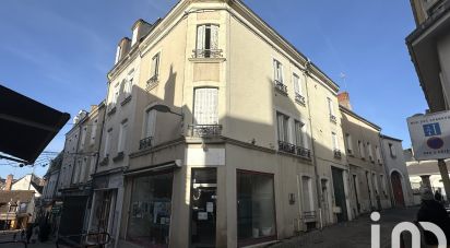 Building in Vierzon (18100) of 230 m²