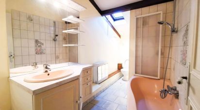 House 4 rooms of 95 m² in Chartres (28000)