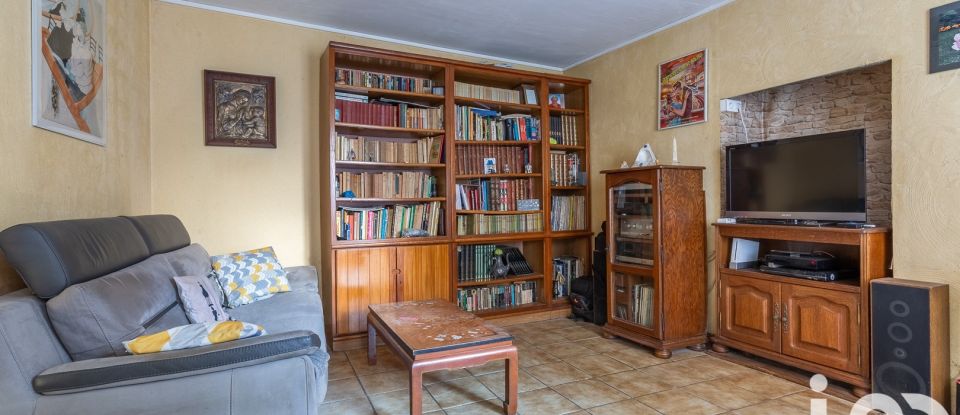 Maison traditionnelle 5 pièces de 85 m² à Grigny (91350)