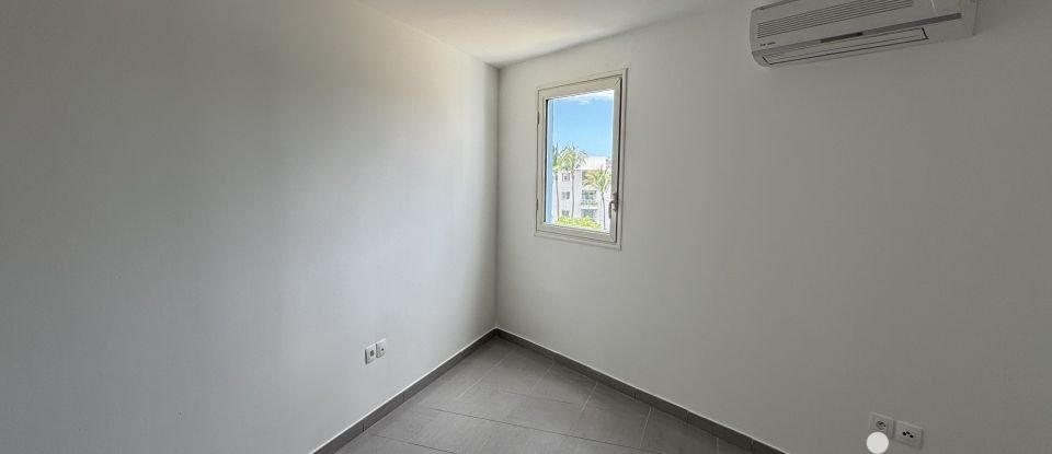 Apartment 4 rooms of 79 m² in Saint-Denis (97490)