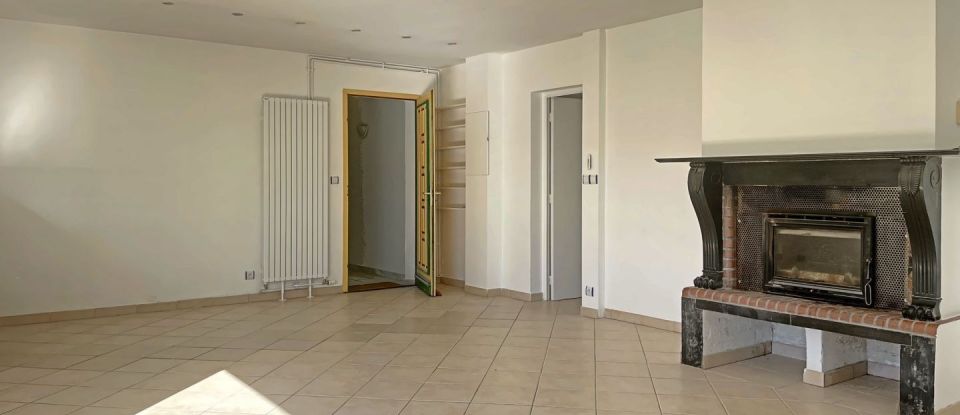 Maison 4 pièces de 138 m² à Villeneuve (04180)