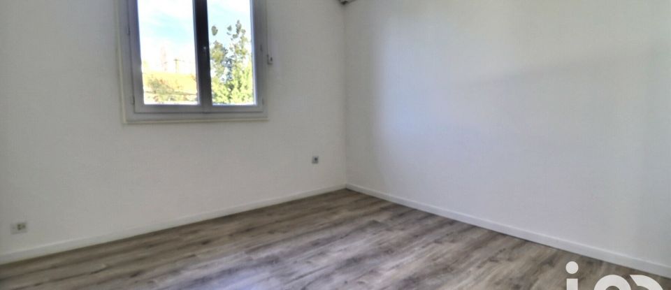 Maison 4 pièces de 85 m² à L'Isle-sur-la-Sorgue (84800)