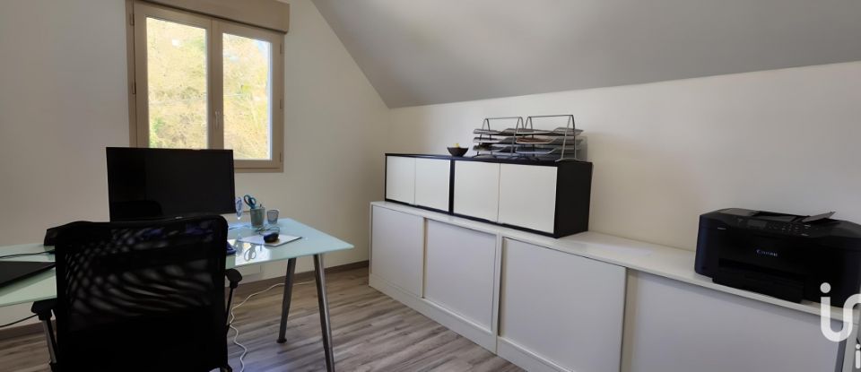 Maison 6 pièces de 157 m² à Dixmont (89500)