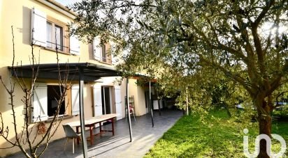 House 5 rooms of 120 m² in Chanteloup-les-Vignes (78570)