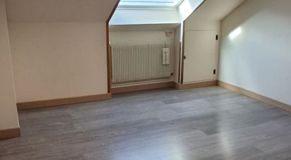 House 4 rooms of 109 m² in Beuvry (62660)