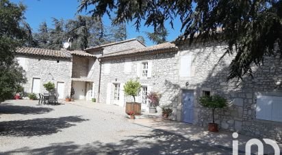 Maison de campagne 7 pièces de 195 m² à Châteauneuf-du-Rhône (26780)