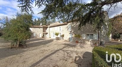 Maison de campagne 7 pièces de 195 m² à Châteauneuf-du-Rhône (26780)